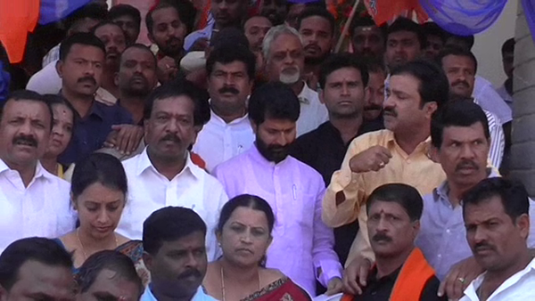 ಚಿಕ್ಕಮಗಳೂರಿನಲ್ಲಿ ಬಿಜೆಪಿ ಪ್ರತಿಭಟನೆ: ಬಂಧನ, ಬಿಡುಗಡೆ